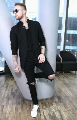 "Kiss me,because we like it..."фанфик про Егора Крида