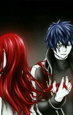 Волосы цвета крови.