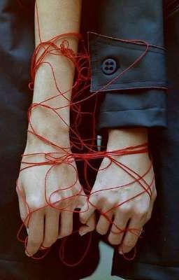 Но в моих объятиях была лишь только пустота