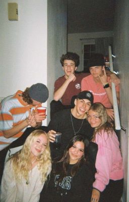 Название по умолчанию - Напишите собственное название истории