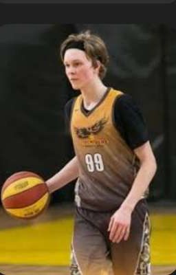 Любовь - случайность, как и падение.