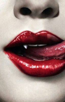 Она - исчадие ада.Монстр, вышедший из тьмы. Он - звезда,кумир молодёжи.