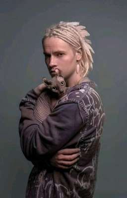  Я тебя искал долго...