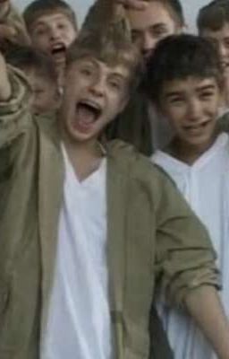 Любовь среди "Сволочей"