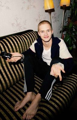 ОНА МОЯ И ТОЧКА.