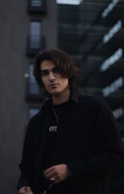 Смотря в лицо опасности // Олег Шепс