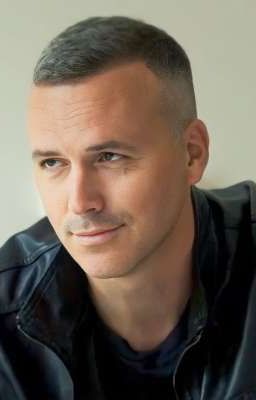 Полицейская и телохранитель