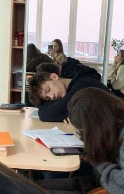 школьная любовь привратилась во что то больше? 