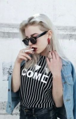 Она одиночка