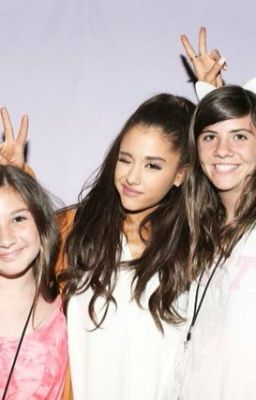 Жизнь Арианы Гранде.