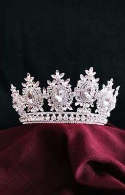 из серой мышки,в королеву 