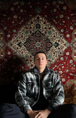 Как ты мог? Бабник.... 