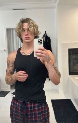 Я тебя люблю Винни хакер💓