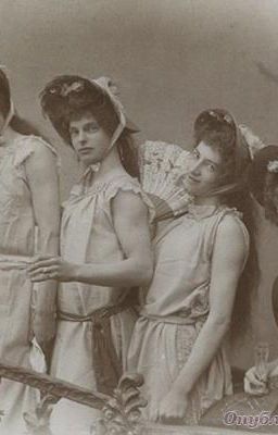 Розовый, с пуш-апом