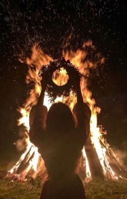 Милая ведьма 🧙🏻 